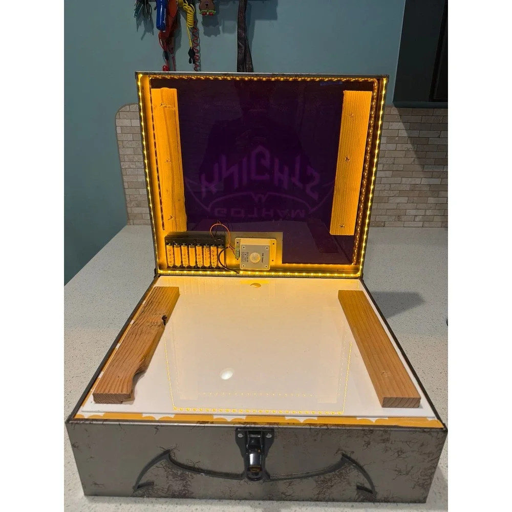 Gotham Knights Collector‎ Box Metallic Case Only Limited Edition